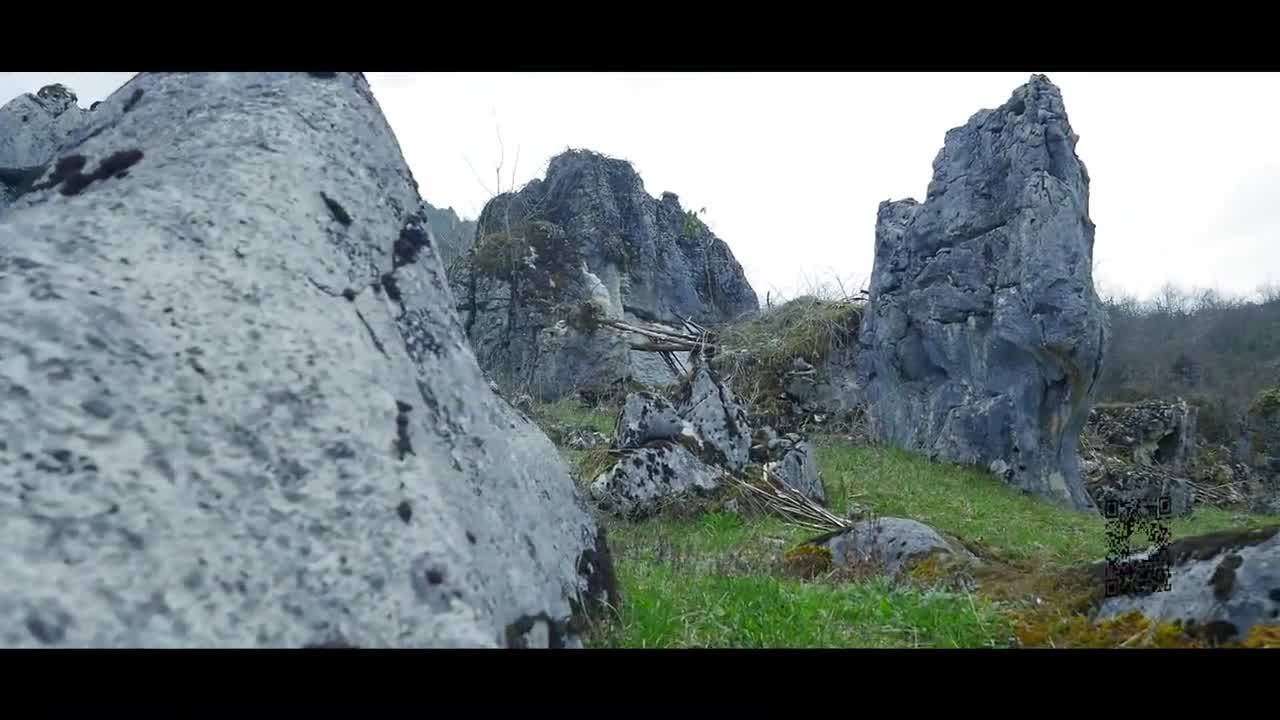 【艄公原創(chuàng)】正在消失的原始村落，黑山烏沉沉，陰風(fēng)吹死人！